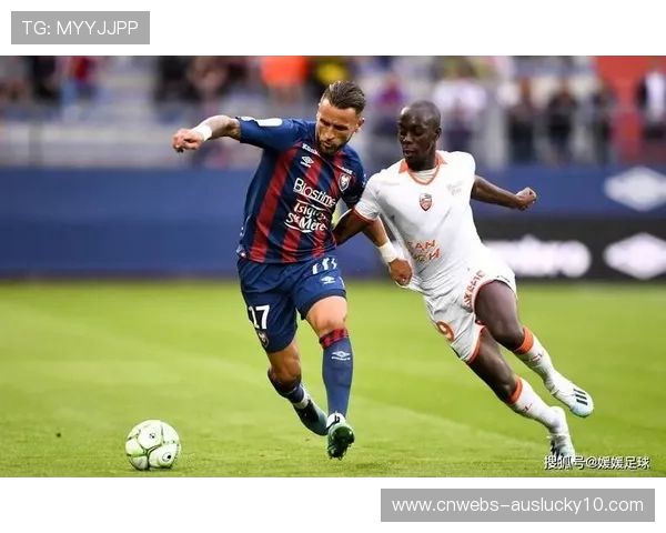 朗斯主场迎战摩纳哥,榜首球队冲击四连胜 朗斯主场迎战摩纳哥,榜首球队冲击四连胜